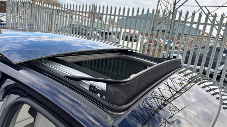 Hyundai IONIQ 6 239kW Ultimate 77kWh 4dr AWD Auto Electric Saloon